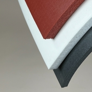 M². RED BRICK SILICONE SPONGE SHEET DENS. 0,25 G/CM3, 5mm X 1000 mm WIDE ADHESIVE 1 FACE